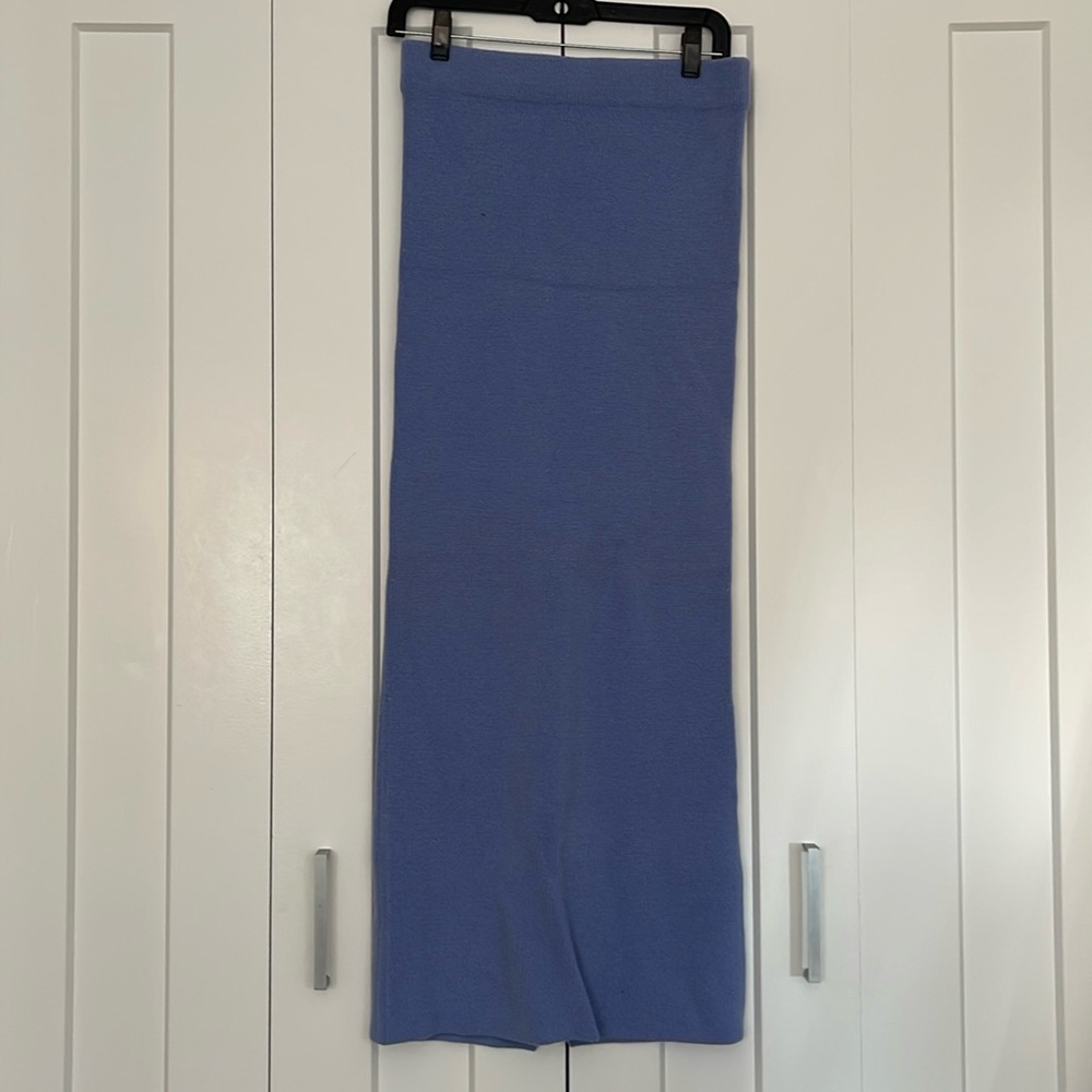 La Pointe Periwinkle knit Maxi skirt